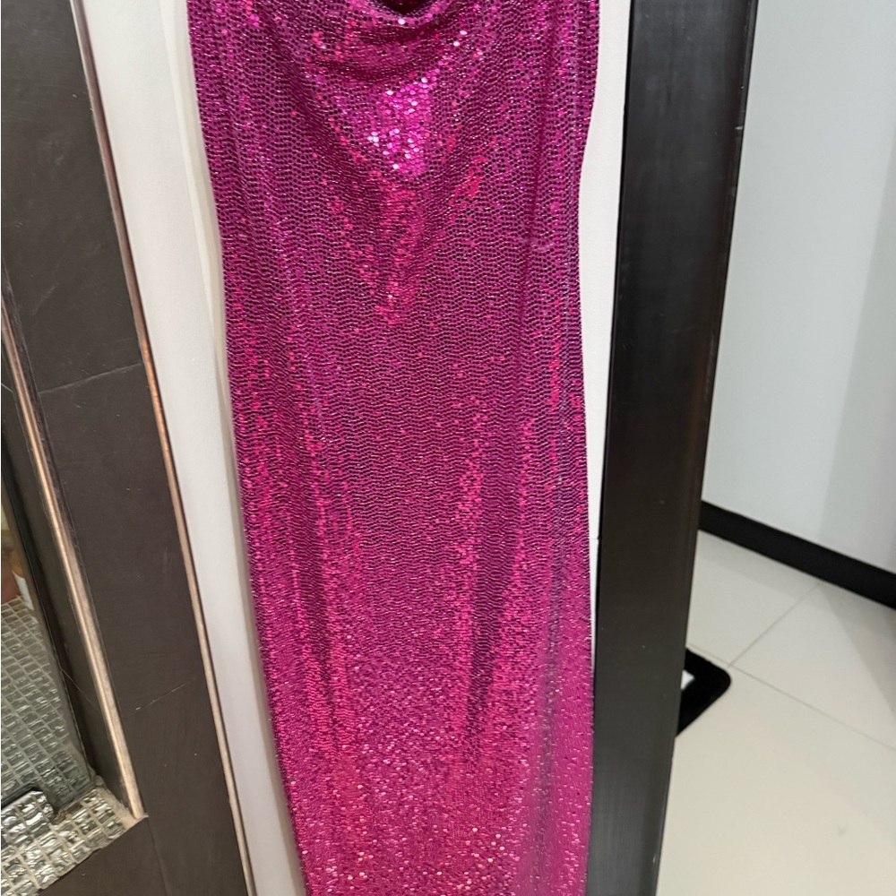 Sparkling Pink Sequin Dress - Picture 9 of 9